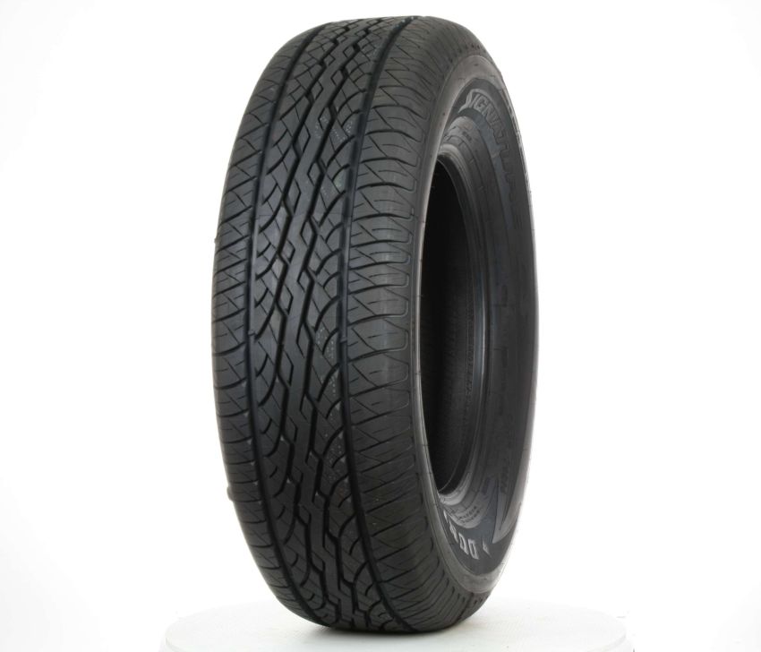 DUNLOP Signature CS 235/65R17 All-Season