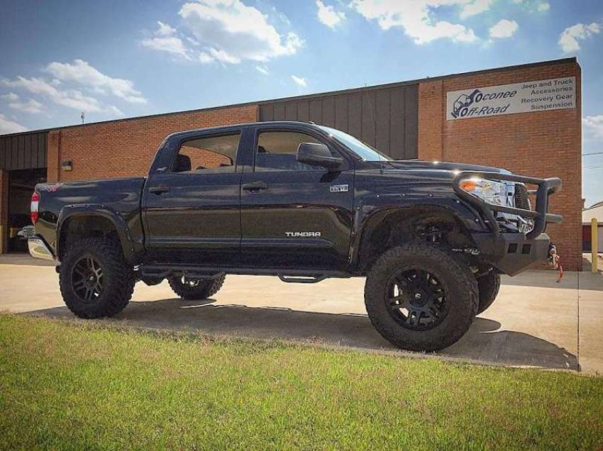 Road Armor 914R5B 14-20 Toyota Tundra Stealth Front Winch Bumper w/Lonestar Guard - Tex Blk