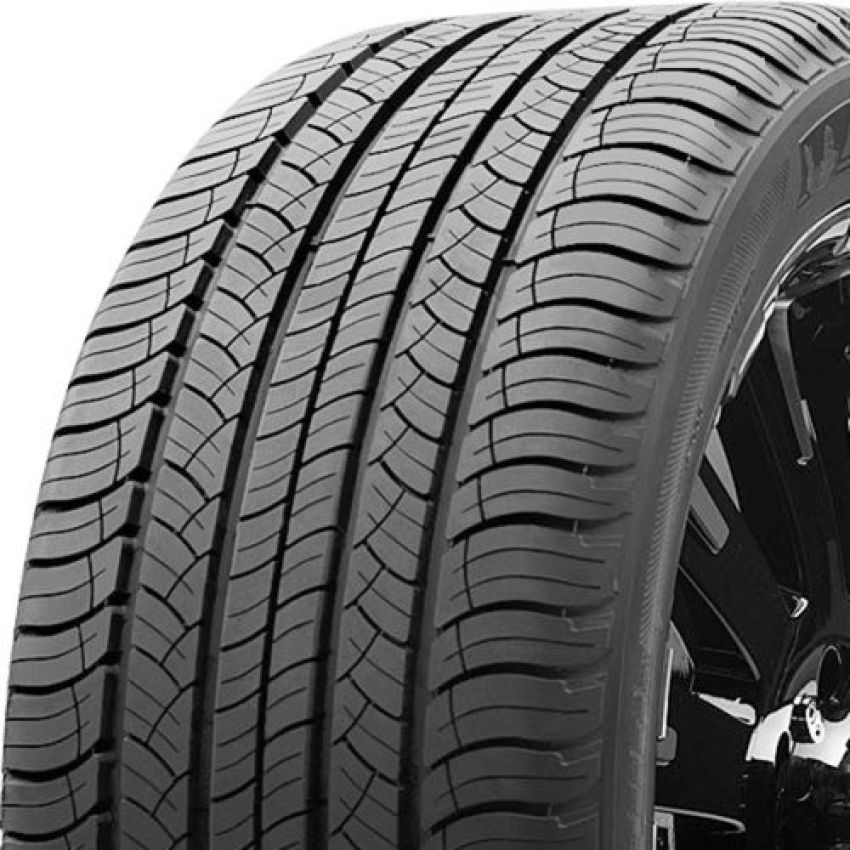 MICHELIN Latitude Tour HP 235/65R17 All-Season
