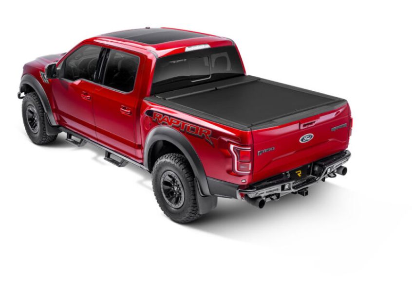 Roll-N-Lock LG248M 21-23 Isuzu D-Max CC/DC 4ft 10in Bed M-Series Tonneau Cover