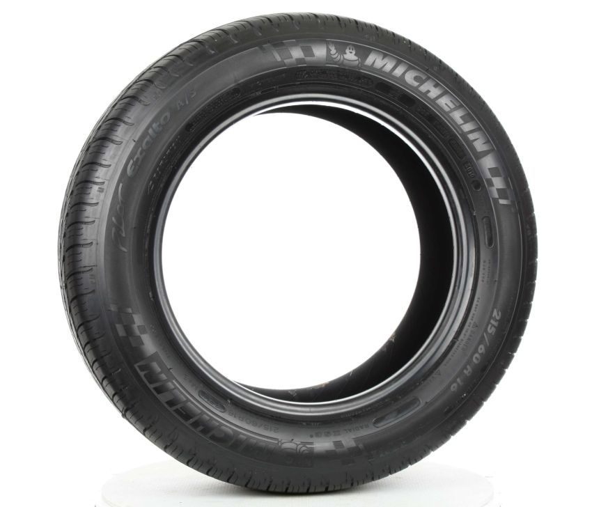 MICHELIN Pilot Exalto A/S 215/60R16 All-Season