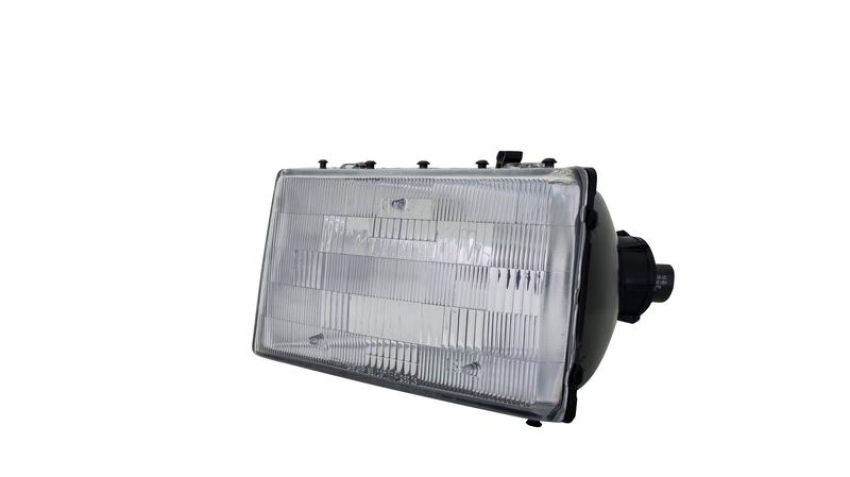 Eagle EyesCS009-B001L Headlight Lens Housing