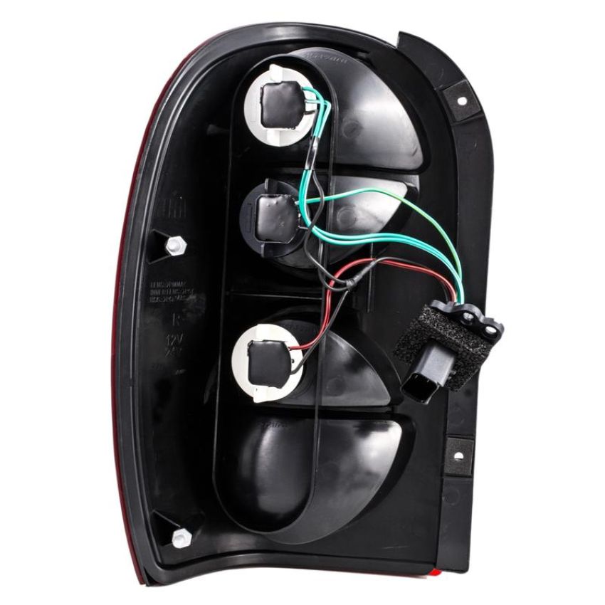 Eagle EyesCS332-B000LR Tail Light Assembly
