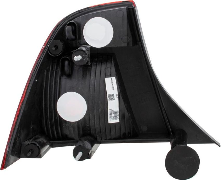 Eagle EyesFR422-U000R Tail Light Assembly