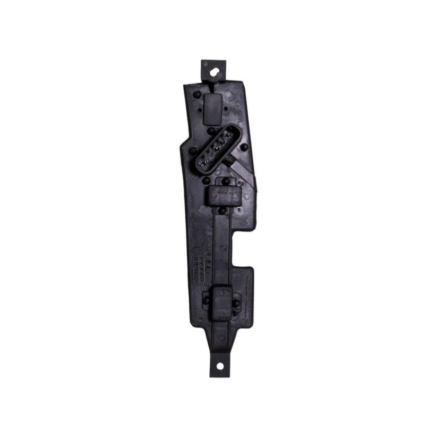 Eagle EyesGM080-SASYR Tail Light Housing