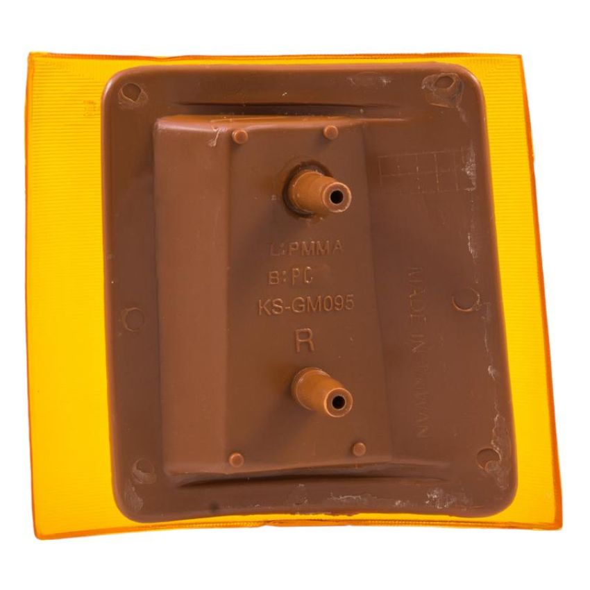Eagle EyesGM095-0000L Side Marker Light Assembly