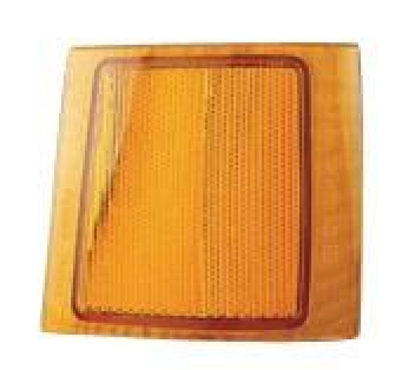 Eagle EyesGM095-0000R Side Marker Light Assembly