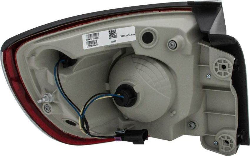 Eagle EyesGM528-B000LR Tail Light Assembly