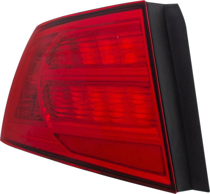 Eagle EyesHD447-U000L Tail Light Housing