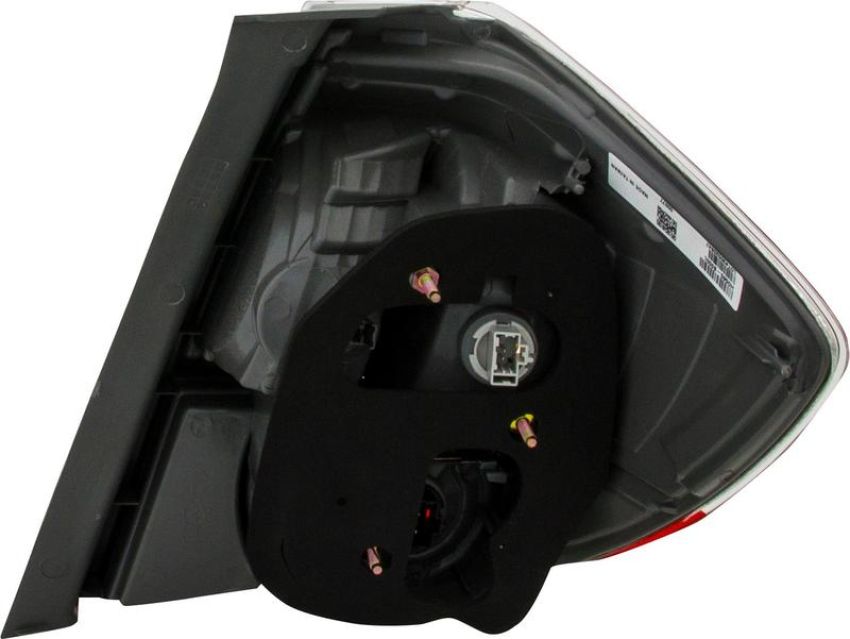 Eagle EyesHD565-B000LR Tail Light Assembly