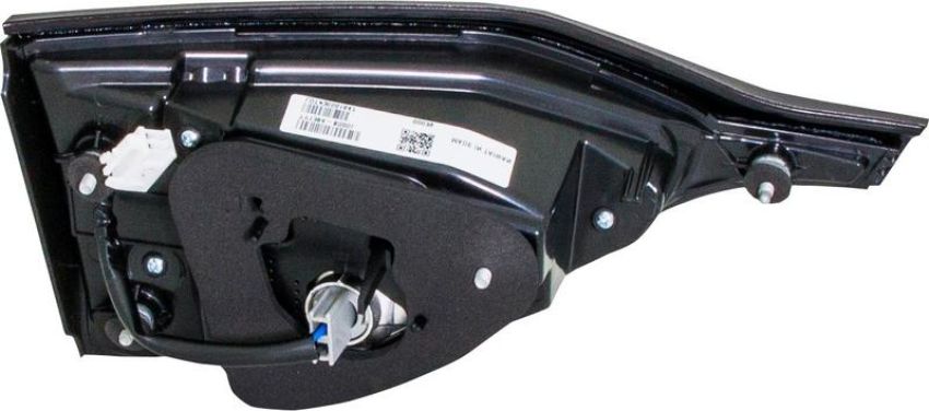 Eagle EyesTY1384-B000LCA Tail Light Assembly