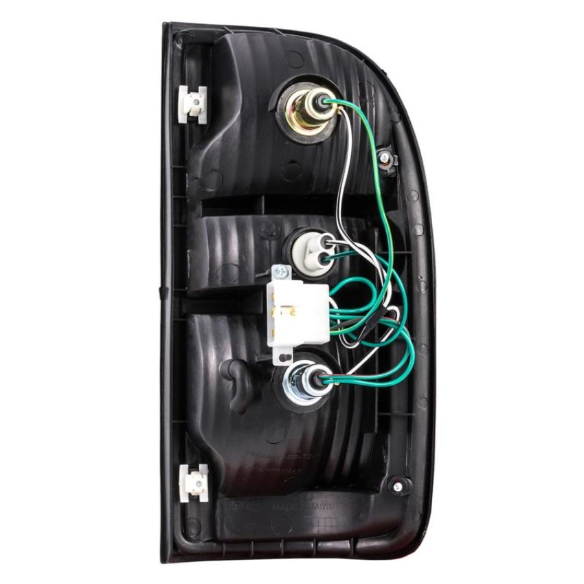 Eagle EyesTY686-B000LR Tail Light Assembly