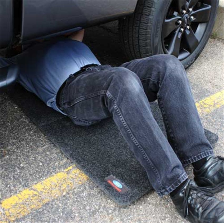 Ford Racing M-1822-A8 Ford Performance Track Mat