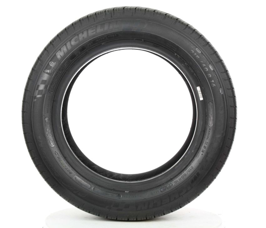 MICHELIN Pilot Exalto A/S 215/60R16 All-Season