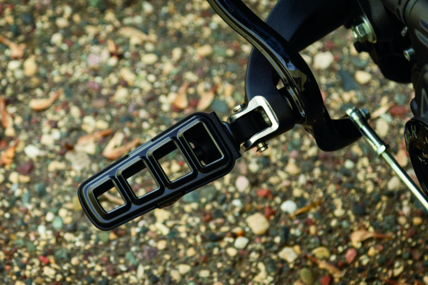Kuryakyn 6659 Dillinger Pegs Without Adapter Black