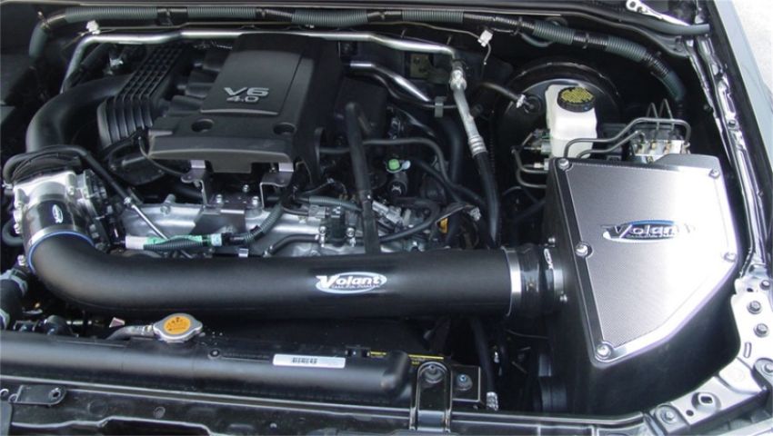Volant 12640 Volant air intake systems utilize a high-velocity venturi filter adapter which provides a smooth transition through the MAF sensor into the intake tube for a much needed airflow improvement over the factory rubber tubing and resonator box.