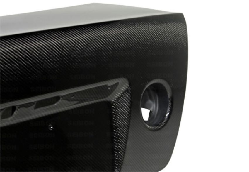 Seibon TL0005LXIS 00-05 Lexus IS300 OEM-Style Carbon Fiber Trunk/Hatch