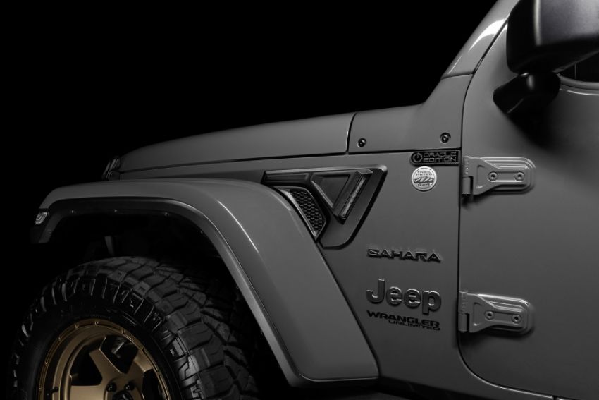 Oracle Lighting 5861-504 Sidetrack LED Lighting System For Jeep Wrangler JL / Gladiator JT