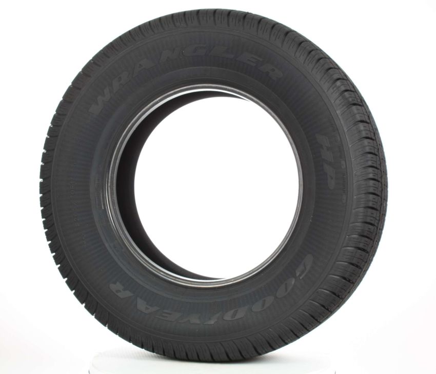 GOODYEAR Wrangler HP 215/70R16 All-Season