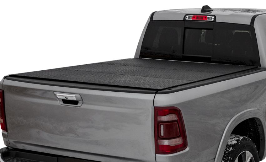 Access B4040019 09-18 Ram 1500 / 19+ Ram Classic (w/o Rambox) 5ft 7in LOMAX Trifold Bed Cover - Black Diamond