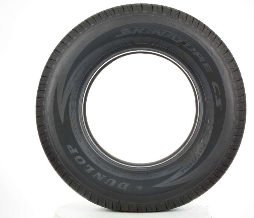 DUNLOP Signature CS 235/65R17 All-Season