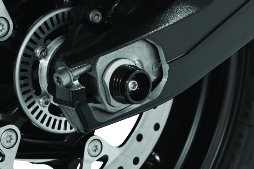 Kuryakyn 3814 Lodestar Rear Axle Slider Black