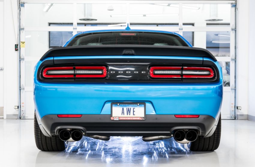 AWE Tuning 3015-43144 2015+ Dodge Challenger 6.4L/6.2L SC Track Edition Exhaust - Quad Diamond Black Tips