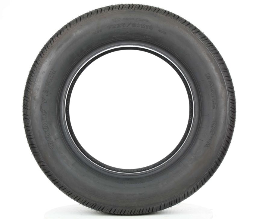 GOODYEAR Eagle RS-A 215/45R17 All-Season