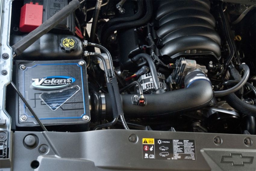 Volant 15553 Volant air intake systems utilize a high-velocity venturi filter adapter which provides a smooth transition through the MAF sensor into the intake tube for a much needed airflow improvement over the factory rubber tubing and resonator box.
