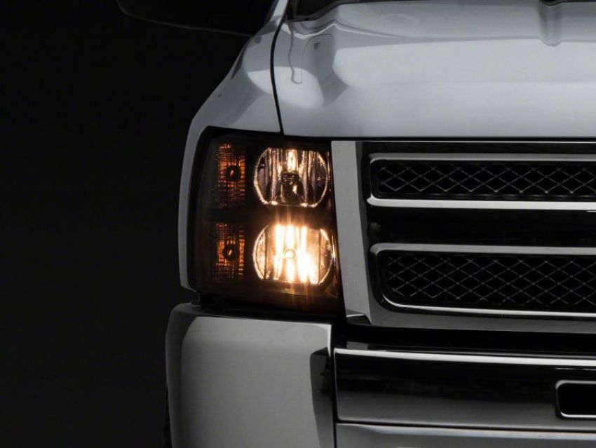 Raxiom S112706 07-13 Chevrolet Silverado 1500 Euro Headlights- Blk Housing (Clear Lens)