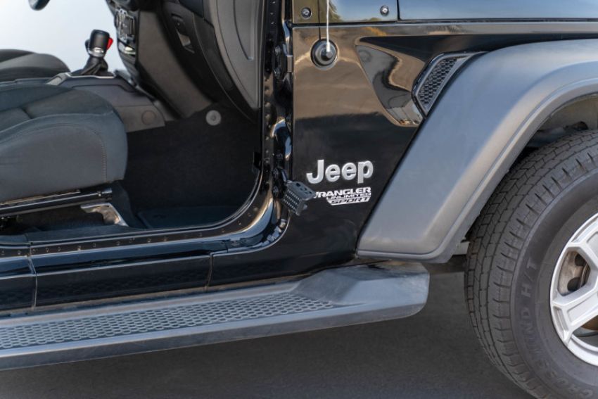 DV8 Offroad STJL-05 Jeep Wrangler JK/JL & Gladiator JT Foot Pegs