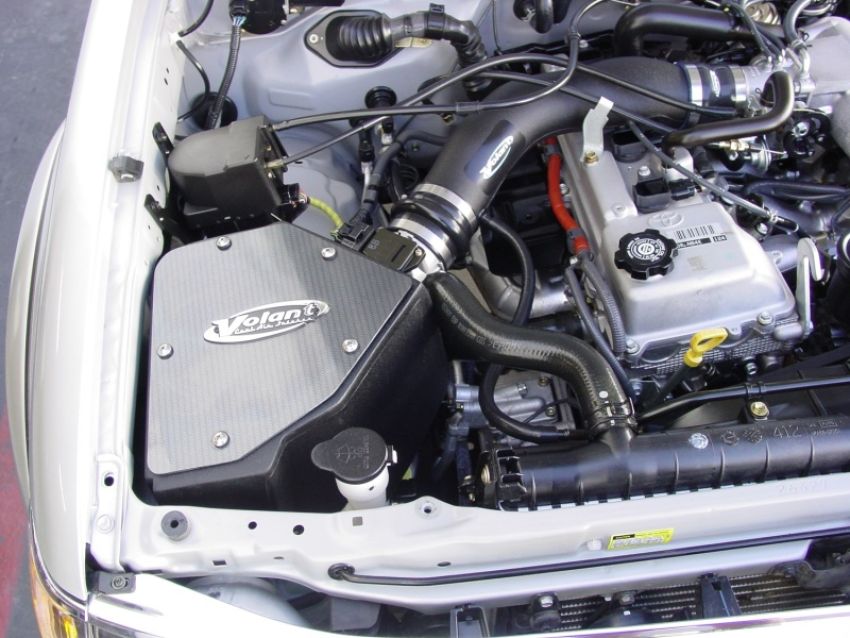 Volant 18424 Oiled Filter Closed Box Air Intake