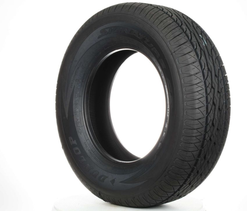 DUNLOP Signature CS 235/65R17 All-Season