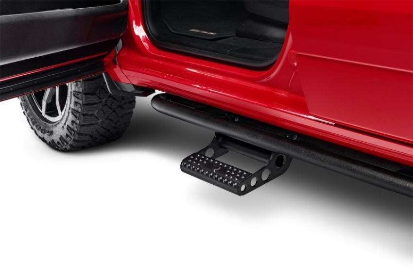 N-Fab D204RKRCCS4 RKR Step System 2019 Dodge Ram 2500/3500 Crew Cab All Beds Gas/Diesel - Tex. Black - 1.75in