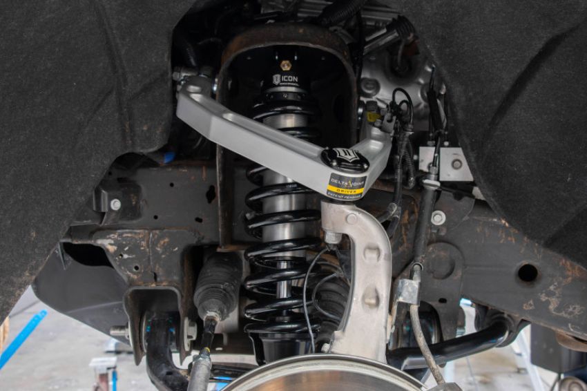 ICON 71606 2019+ GM 1500 Ext Travel 2.5 Series Shocks VS IR Coilover Kit