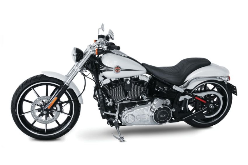 Mustang Motorcycle 76781 Mustang 13-17 Harley Softail Breakout Tripper Fastback 1PC Seat Tuck & Roll - Black
