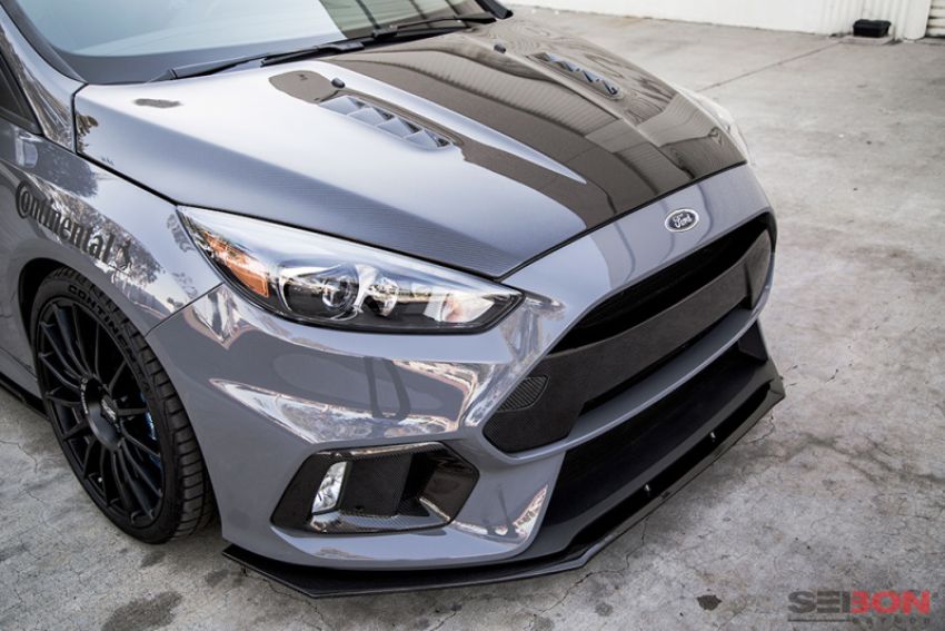 Seibon FBG16FDFO 16+ Ford Focus RS Carbon Fiber Front Bumper Garnish
