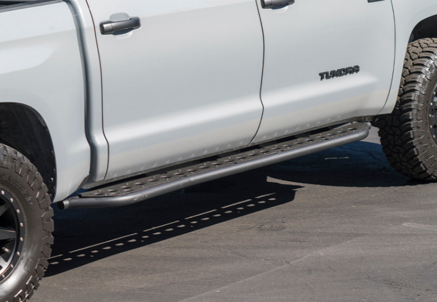 Cali Raised LED CR2783 Cali Raised 14-21 Toyota Tundra Step Ed Rock Sliders - Kick Out/BedLiner Filler Plate/PwdrCoat