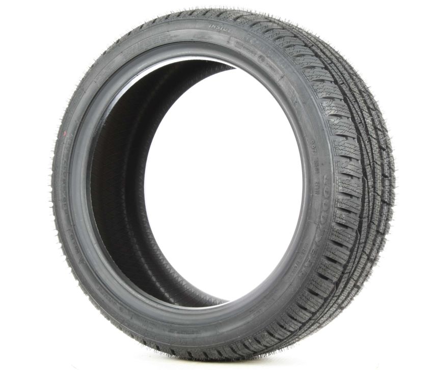GOODYEAR Ultra Grip Performance 215/45R17
