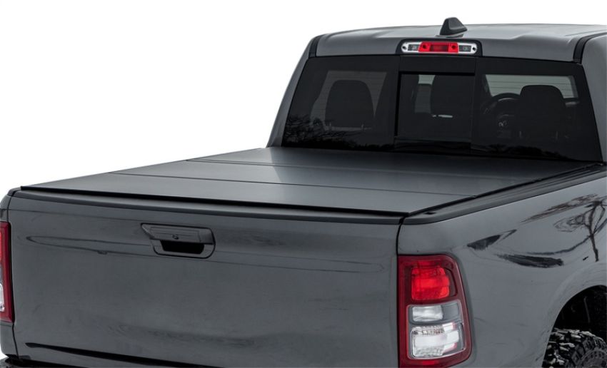Access B5040039 LOMAX Tri-Fold Cover 19+ RAM 1500 - 5ft 7in Bed w/o Multifunction Tailgate (Carbon Fiber)