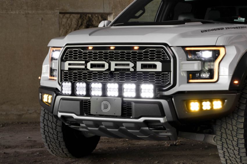 Diode Dynamics DD7338 17-20 Ford Raptor SS5 Grille CrossLink Lightbar Kit - Yellow Pro Combo
