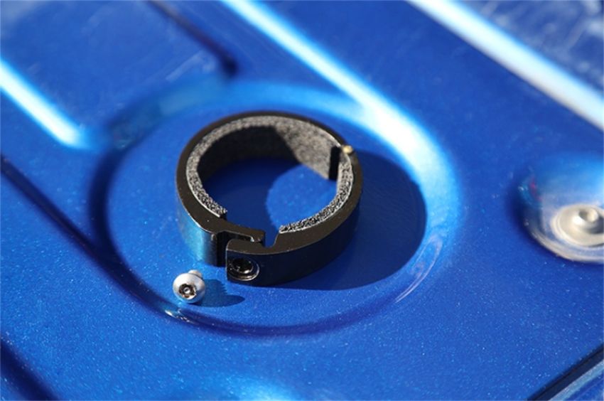 Dee Zee DZ97970 Deezee Universal Chevrolet Silverado/ColoradoTundra Tailgate Lock