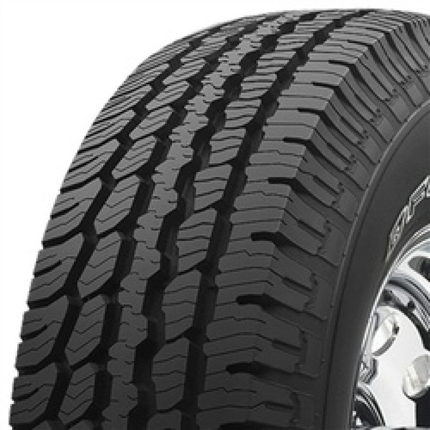 BFGOODRICH Radial Long Trail T/A 265/70R16 All-Season