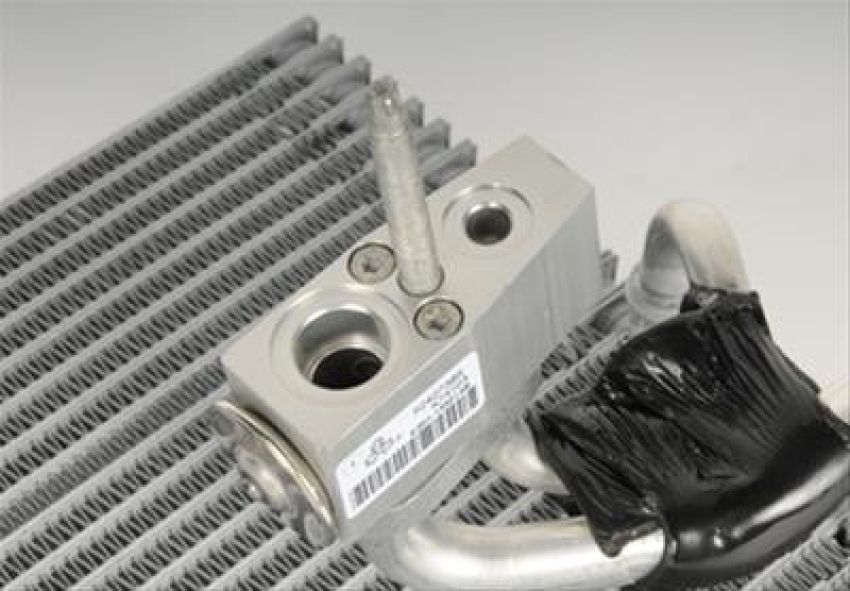 ACDelco Air Conditioning Evaporator Cores for 2011 9-4X, 2010-2016 SRX - 22779793