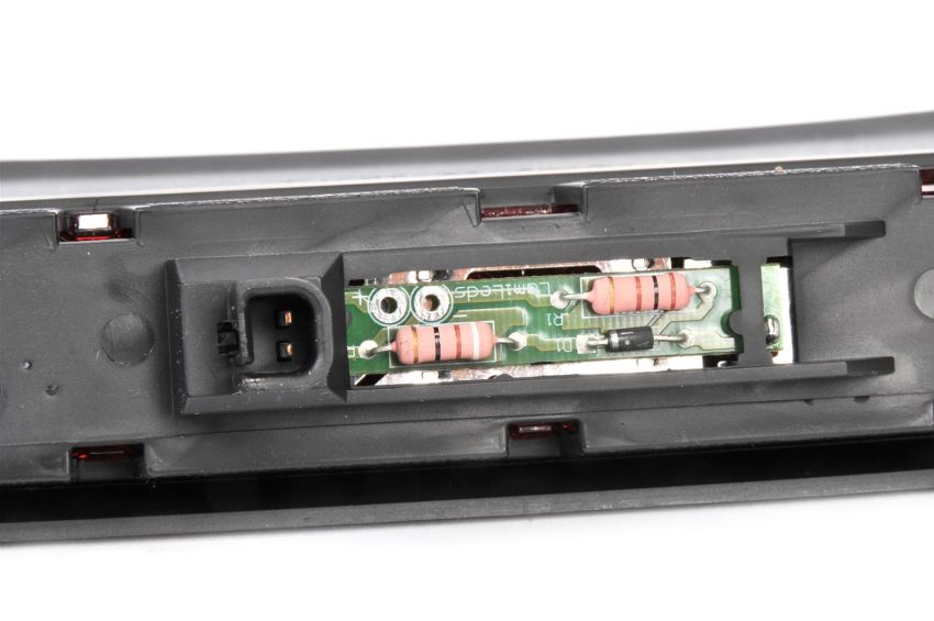 ACDelco Third Brake Light Assemblies for 2007-2009 AURA - 15800444