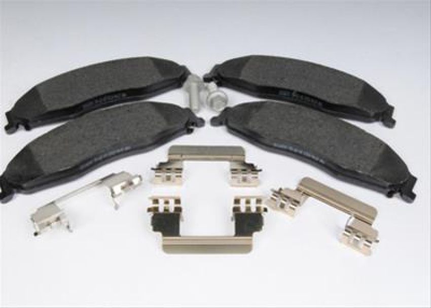 ACDelco GM Genuine Parts Disc Brake Pads for 2003-2007 CTS - 88967250