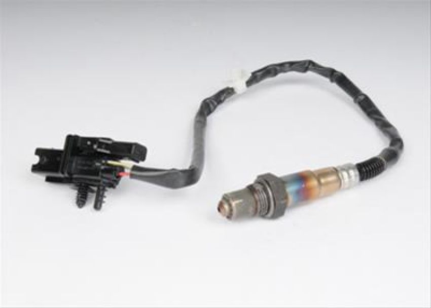 ACDelco GM Genuine Parts Oxygen Sensors for 2004-2005 XLR - 12567073