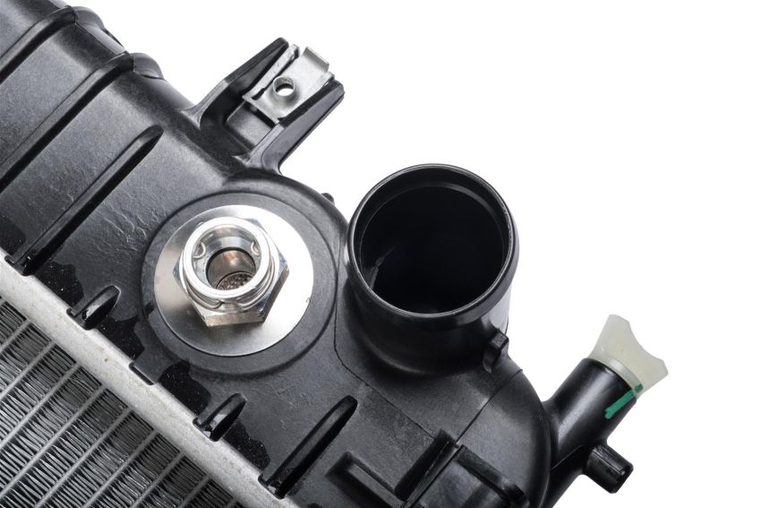ACDelco GM Genuine Parts Radiators for 2014-2016 SIERRA 1500, SILVERADO 1500 - 84207654