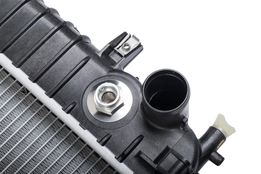 ACDelco GM Genuine Parts Radiators for 2016-2018 SIERRA 1500, SILVERADO 1500 - 84208890