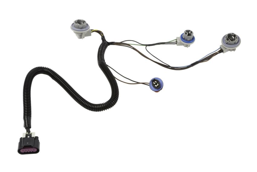 ACDelco GM Genuine Parts Taillight Harnesses for 2007-2014 SUBURBAN 1500, TAHOE, 2007-2013 SUBURBAN 2500 - 22787445